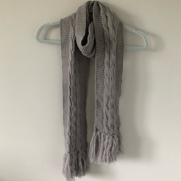 Jessica Grey Knit Scarf - Picture 3 of 7